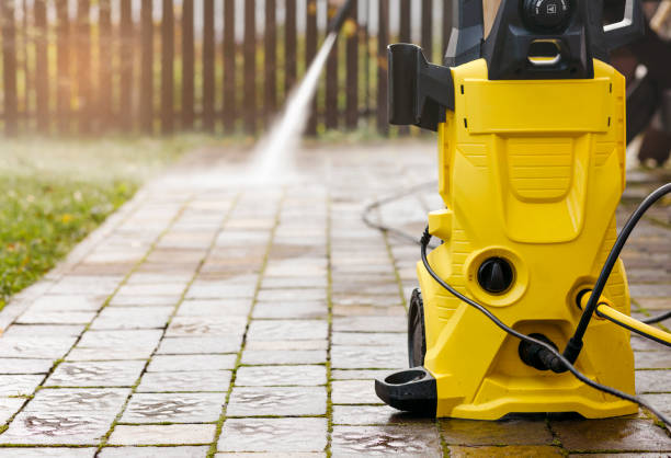 Best Pool Deck Cleaning  in Linntown, PA